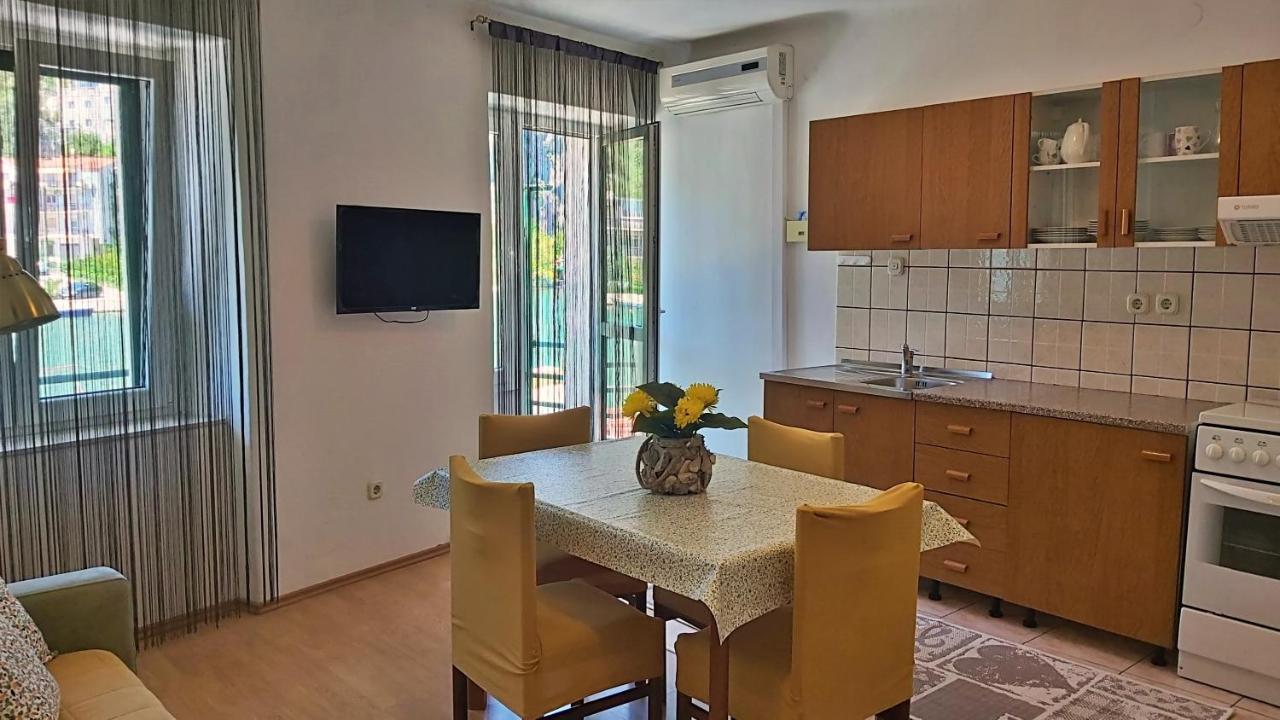 Apartment Mandic Omiš Extérieur photo