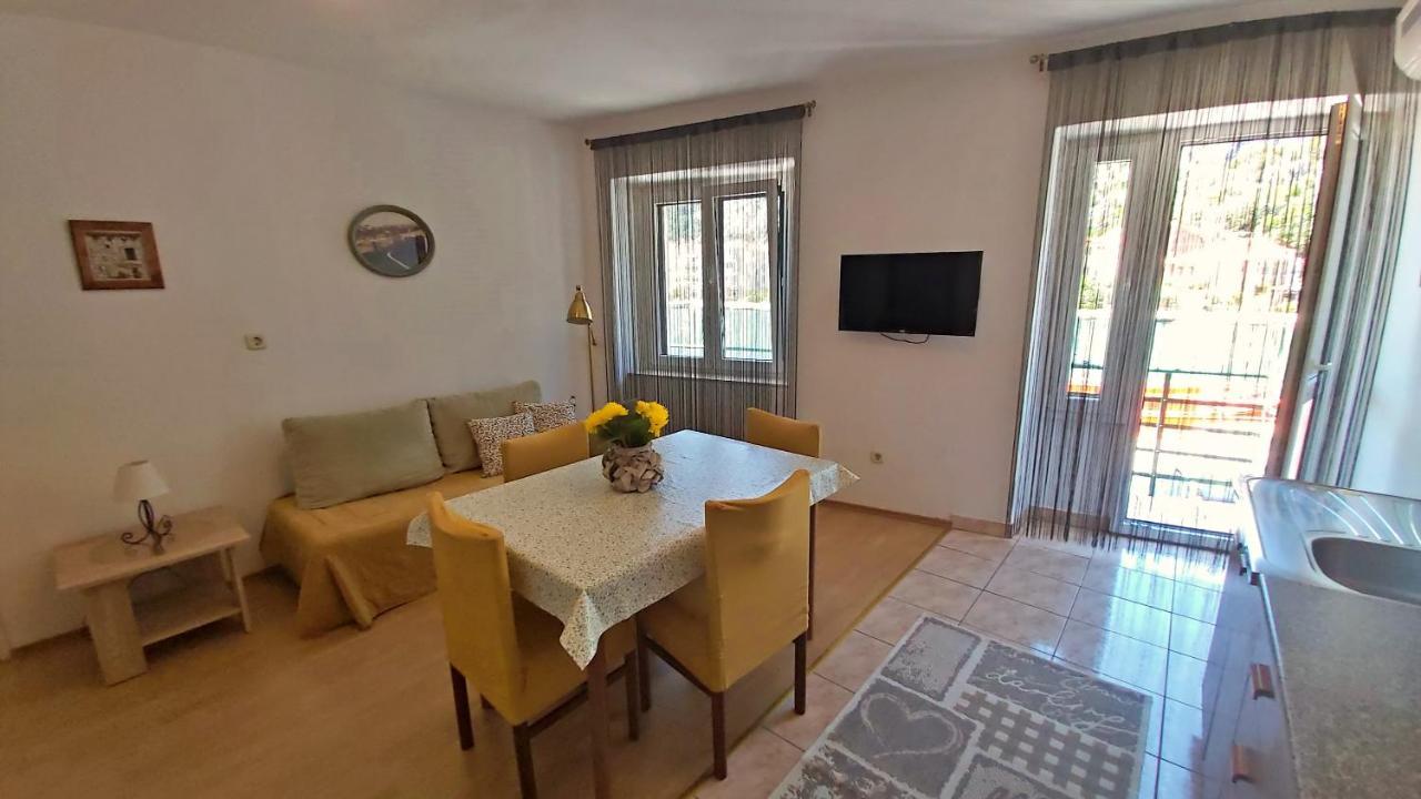 Apartment Mandic Omiš Extérieur photo
